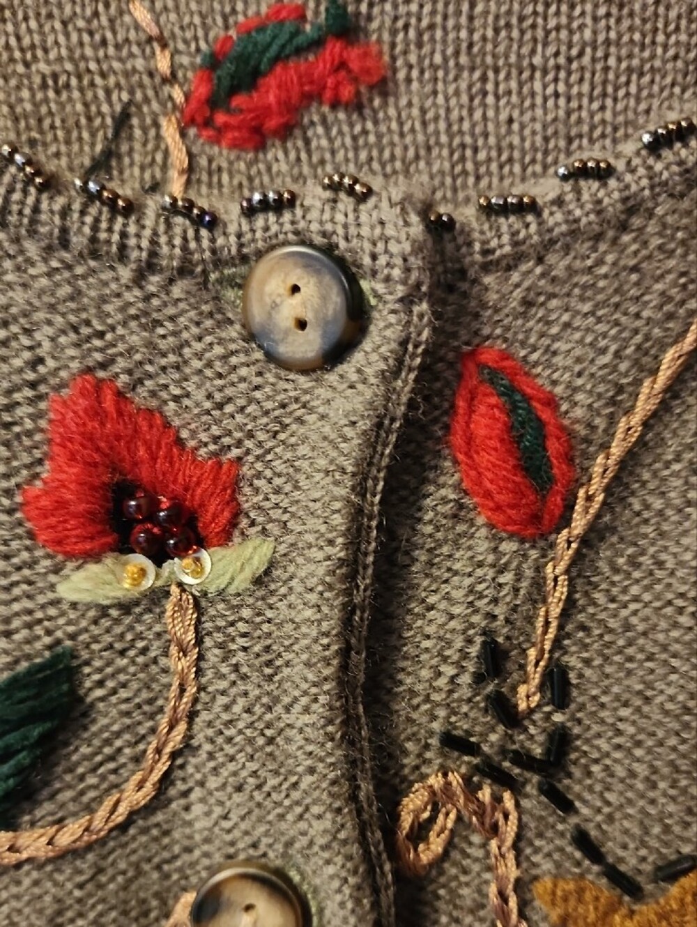 Susan Bristol Green Cardigan with Embroidered Deer and Floral Accents Medium - Picture 8 of 12